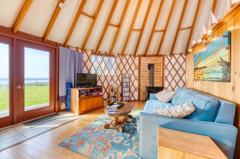 11 Awe-Inspiring Glamping Spots in Oregon - Territory Supply