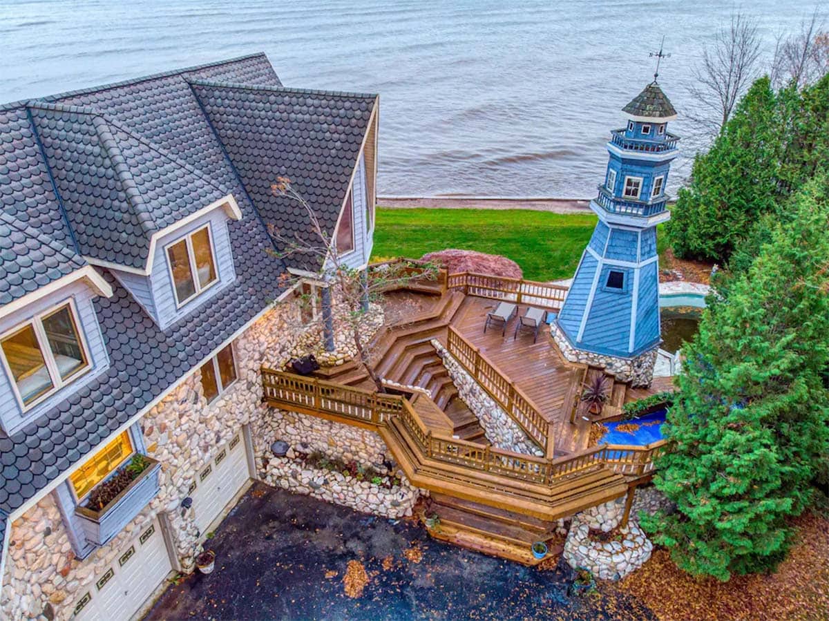 unique places to stay WI - lighthouse