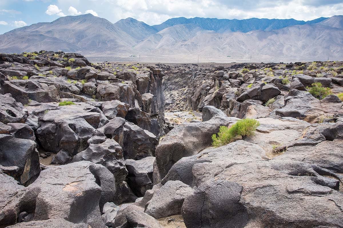 la to yosemite road trip - fossil falls