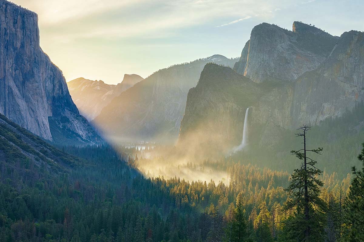 la to yosemite road trip - tunnel view