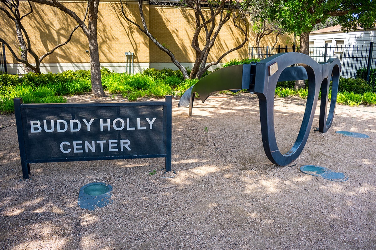 things to do lubbock - buddy holly center