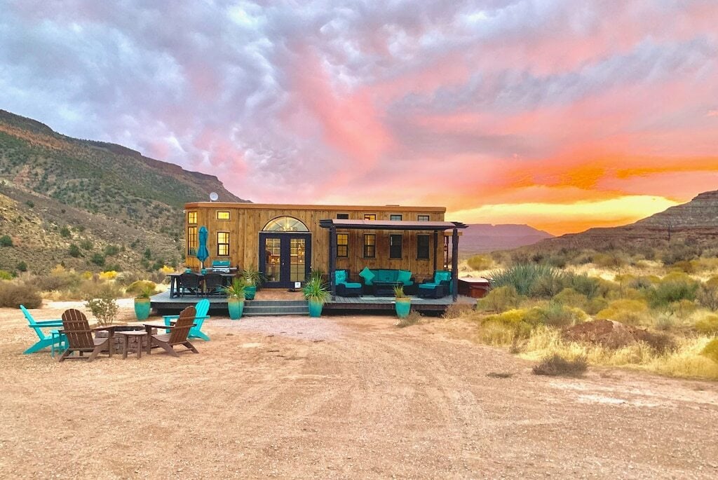 ark tiny house near zion