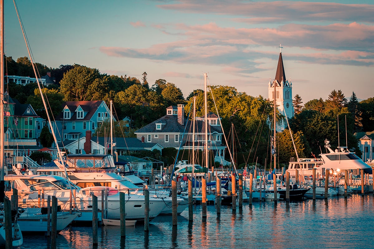 lake michigan small towns - Mackinaw City, Michigan