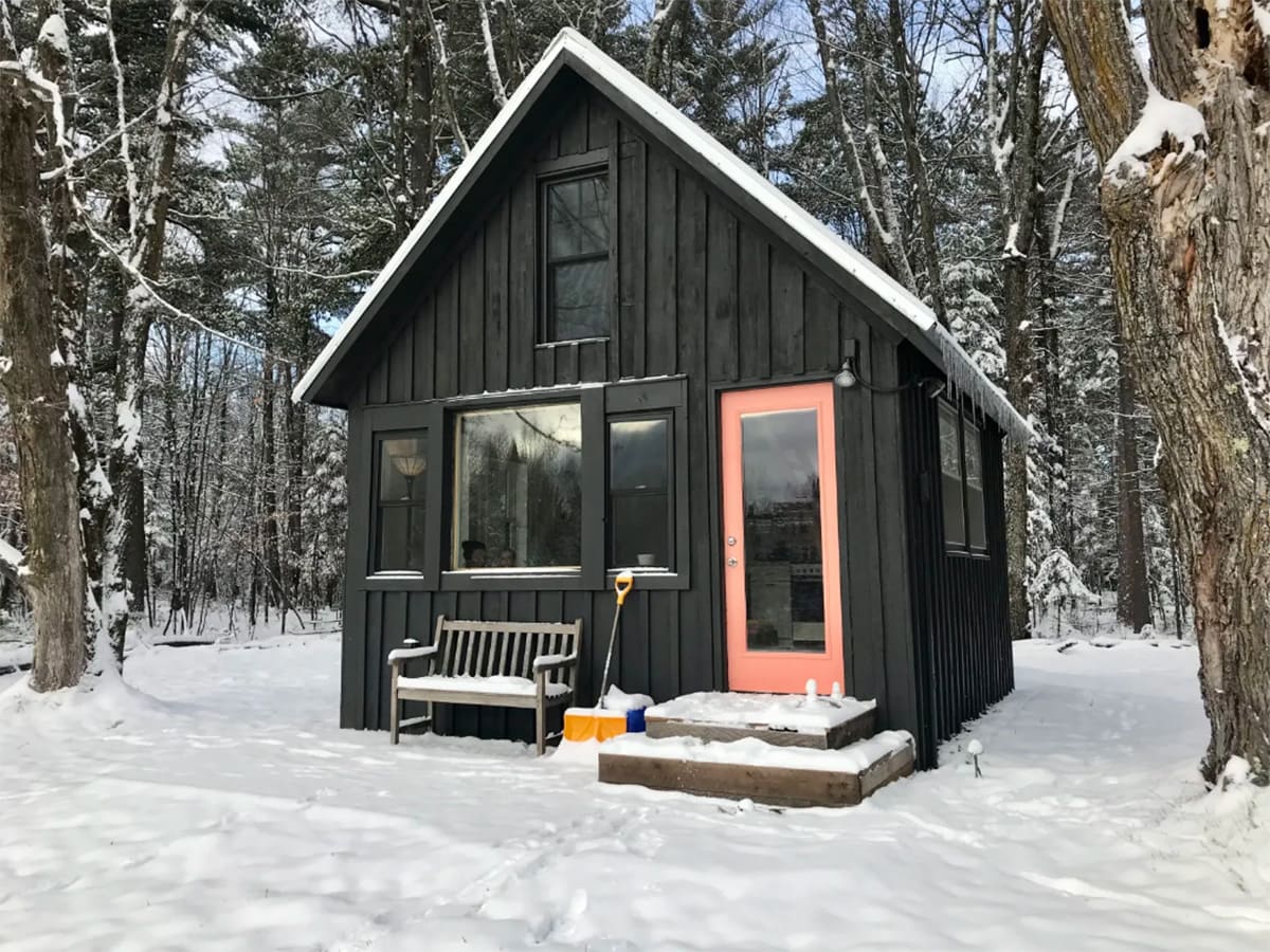 minnesota tiny houses - bundos cabin