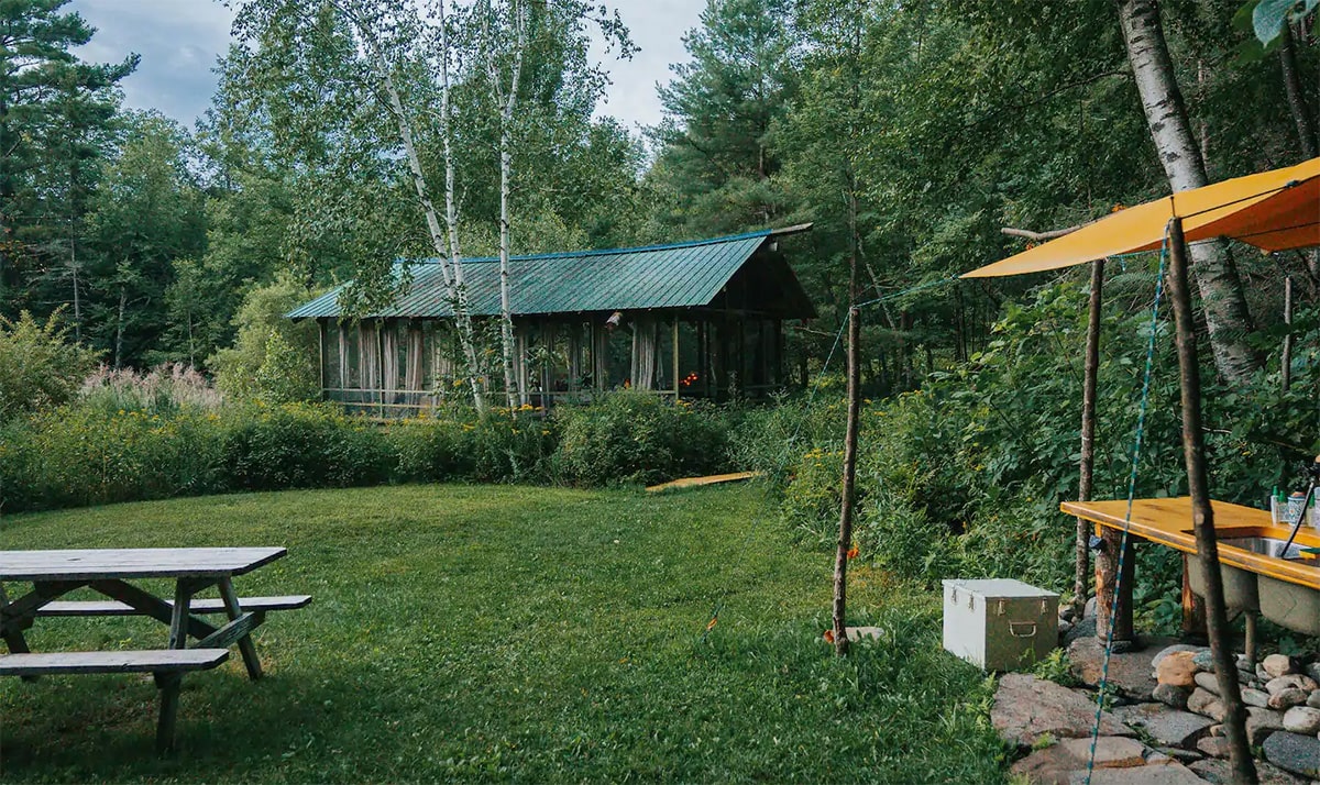 pondhouse massachusetts cabin