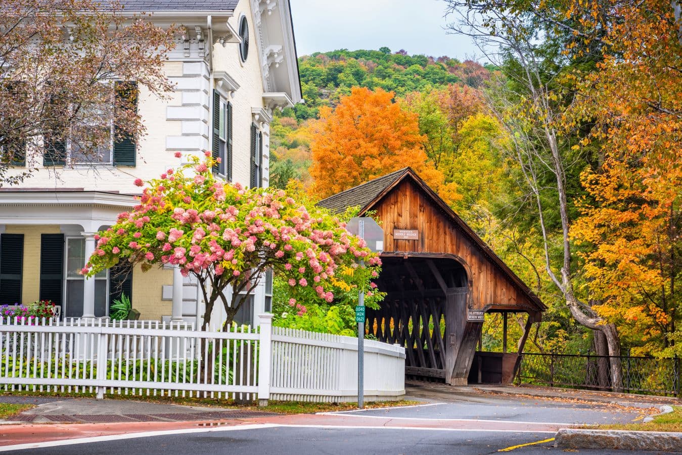 Woodstock vermont in fall