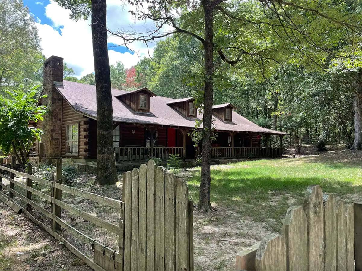 cabin rental near little rock ar