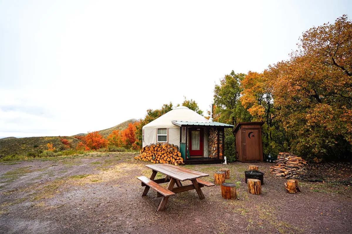 idaho yurt rental autumn