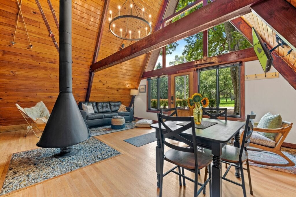 10 Romantic Getaways Near Chicago, Illinois - Territory Supply