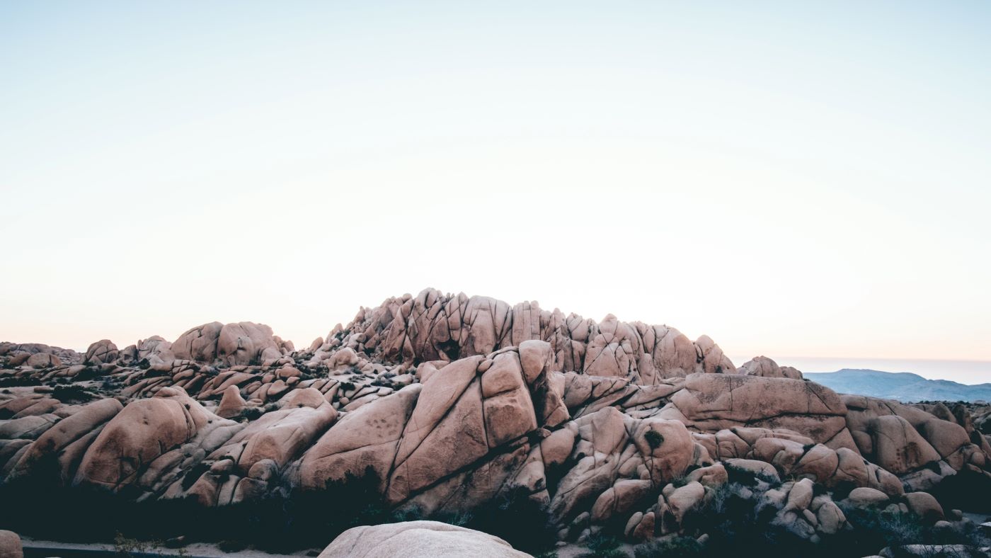 winter hiking joshua tree