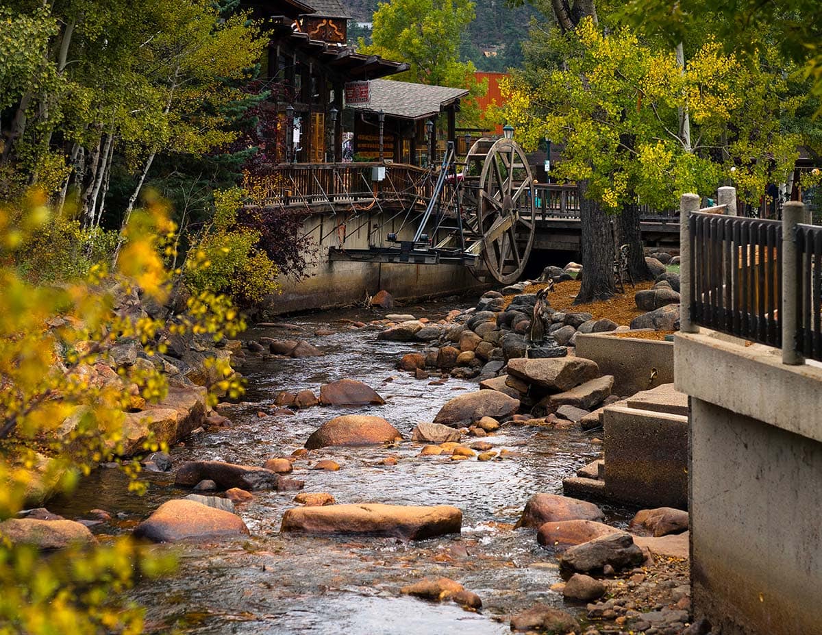 colorado mountain towns - estes park