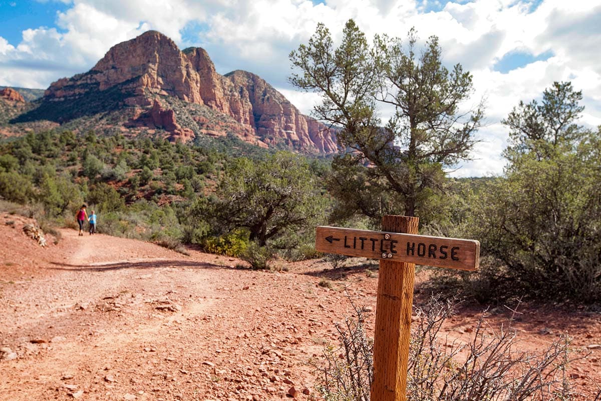 easy sedona hikes - little horse trail