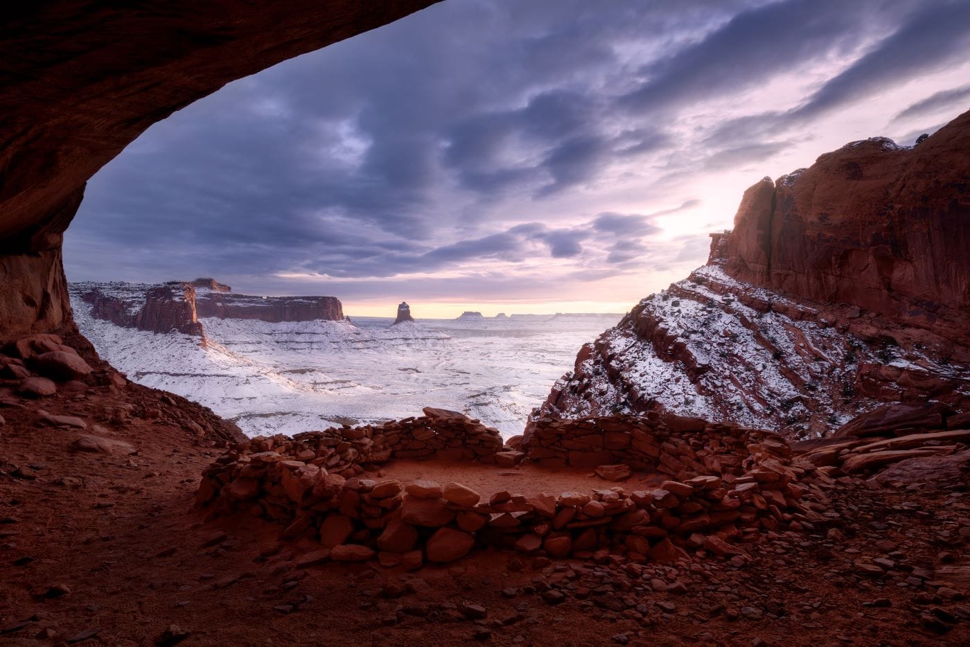 False Kiva Trail utah