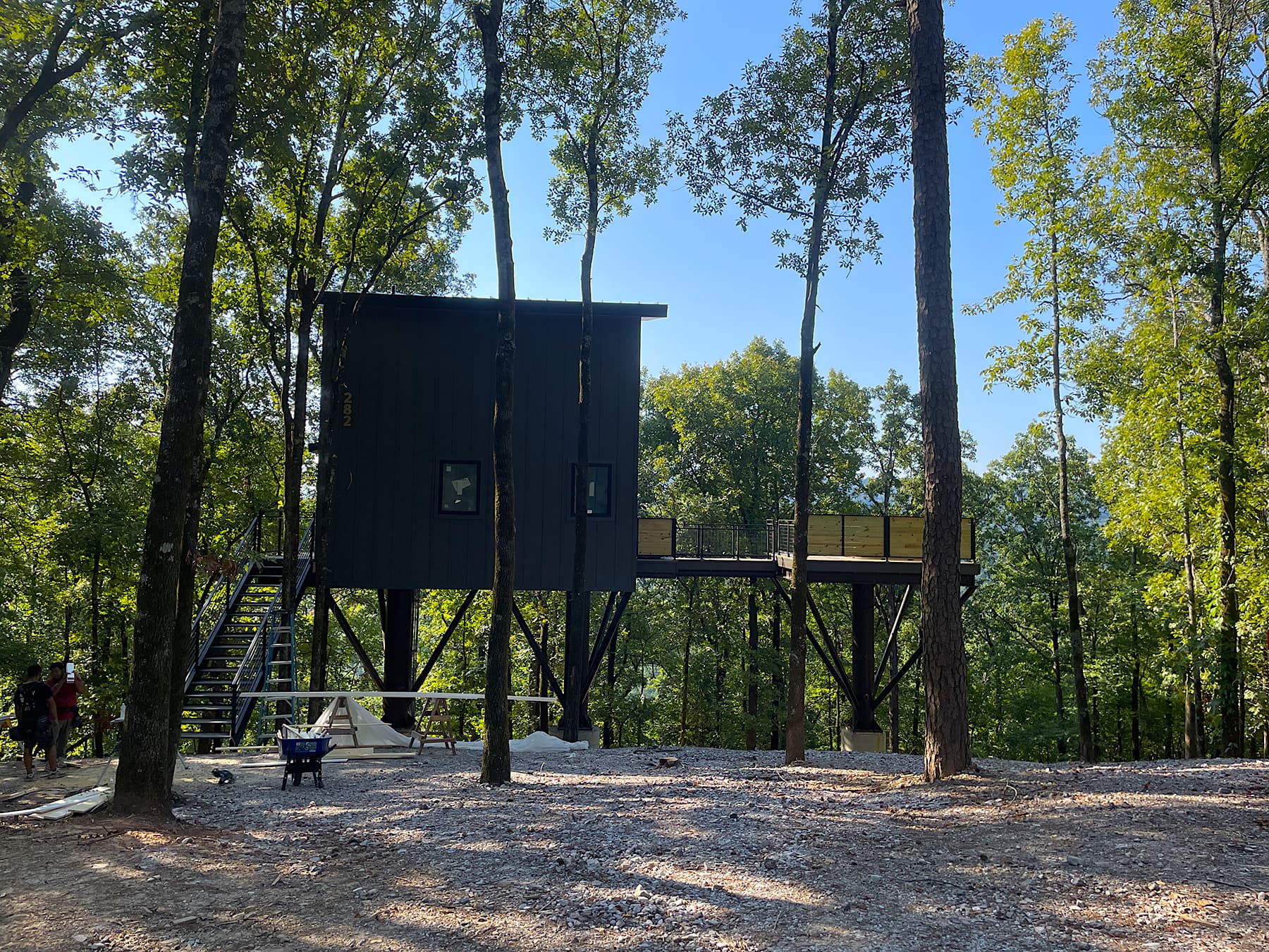 A treehouse on stilts in Hot Springs, Arkansas