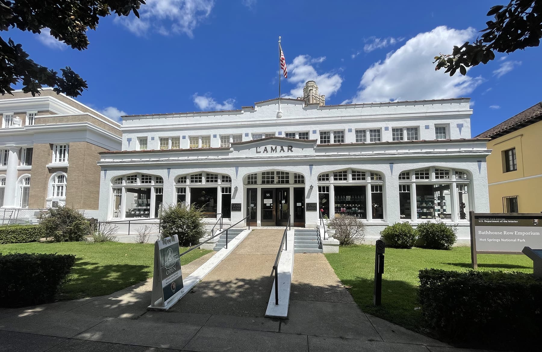 Lamar Bathhouse in Hot Springs, Arkansas